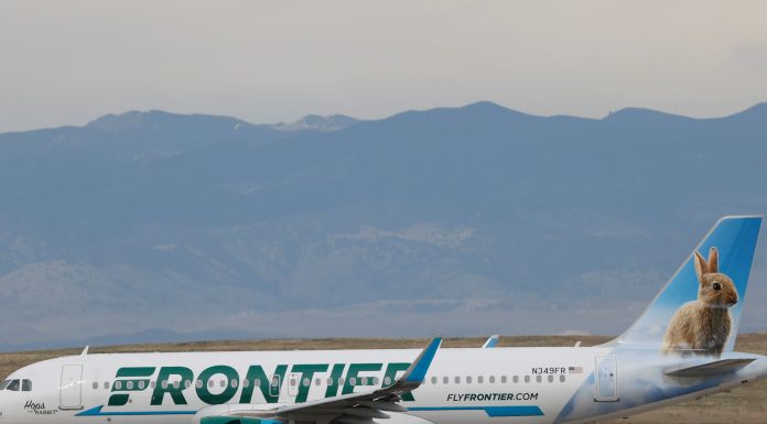 frontier airlines overshoots runway